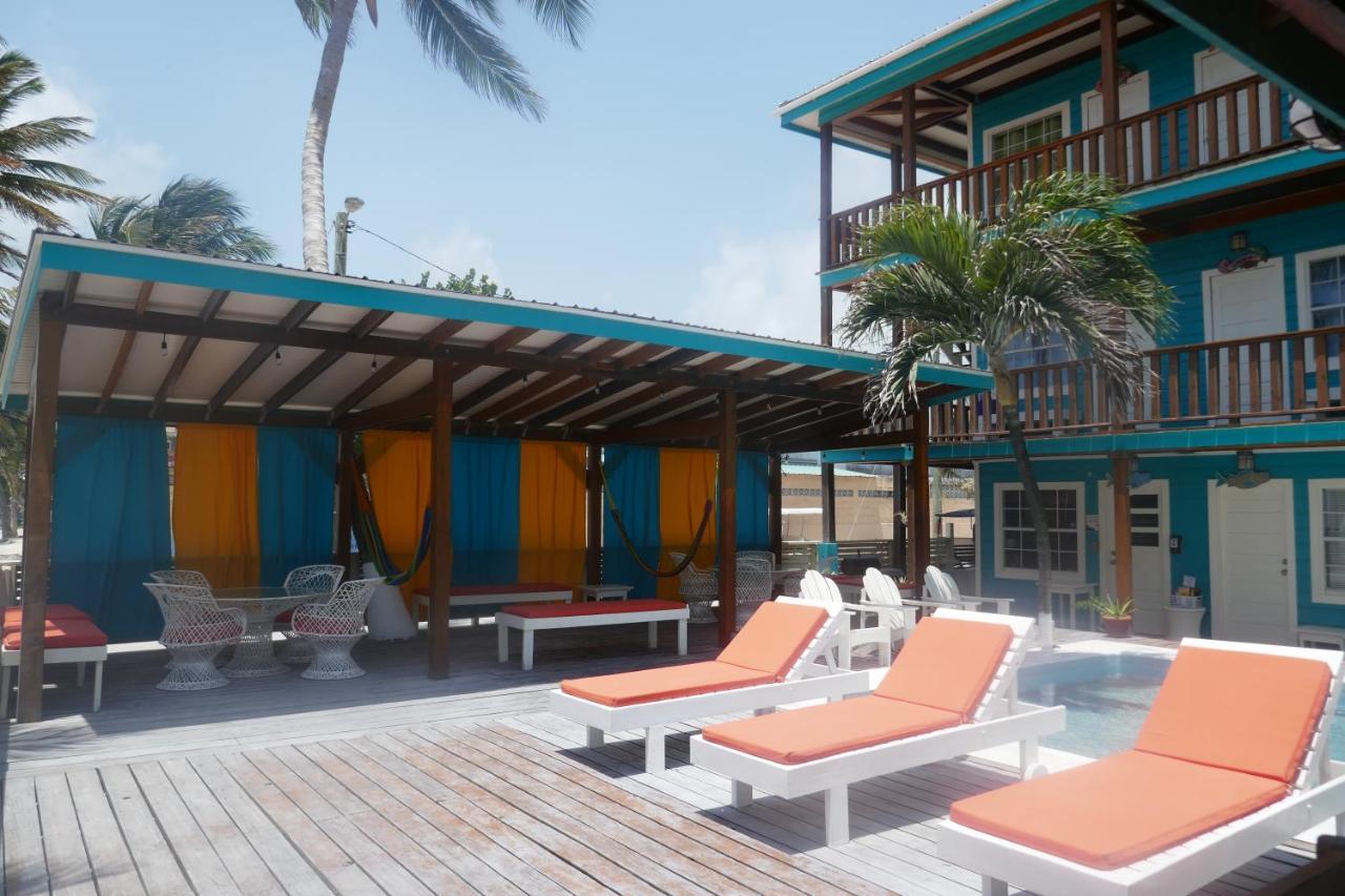 Ocean Tide Beach Resort San Pedro  Buitenkant foto