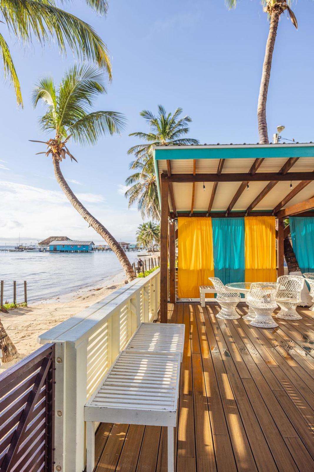 Ocean Tide Beach Resort San Pedro  Buitenkant foto