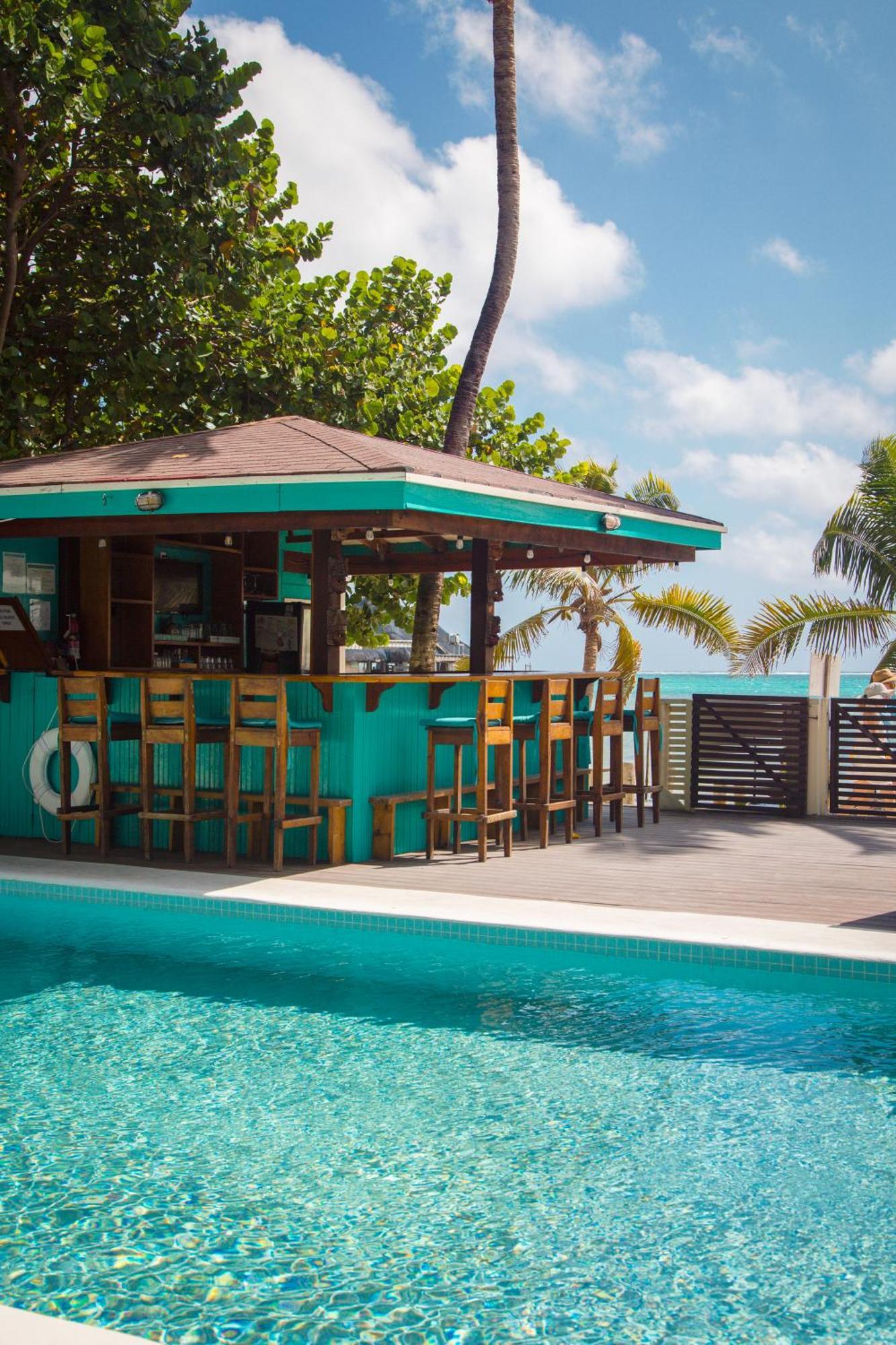 Ocean Tide Beach Resort San Pedro  Buitenkant foto